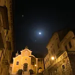 -ortaflats- Imbarcadero & Palazzotto * Orta San Giulio