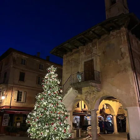 -ortaflats- Imbarcadero & Palazzotto * Orta San Giulio