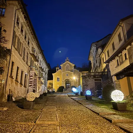 -ortaflats- Imbarcadero & Palazzotto Orta San Giulio