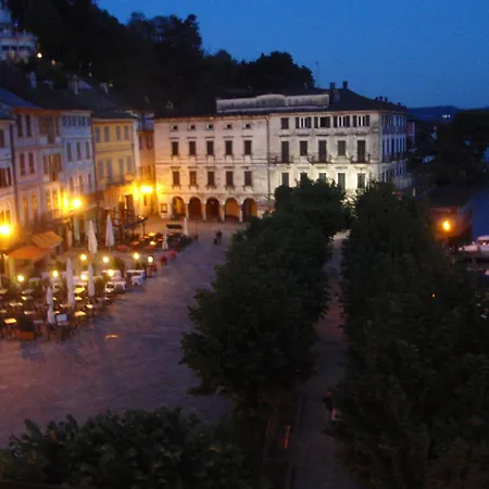-Ortaflats- Appartamenti Imbarcadero & Palazzotto Apartment Orta San Giulio