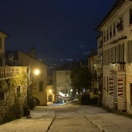 -ortaflats- Imbarcadero & Palazzotto Orta San Giulio