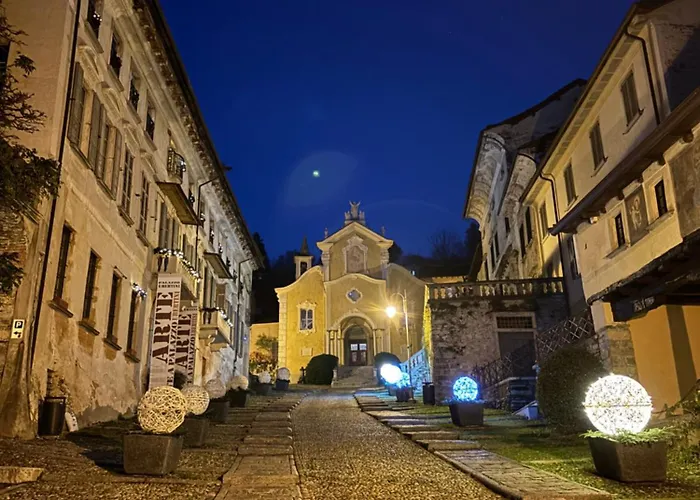 -ortaflats- Imbarcadero & Palazzotto Orta San Giulio